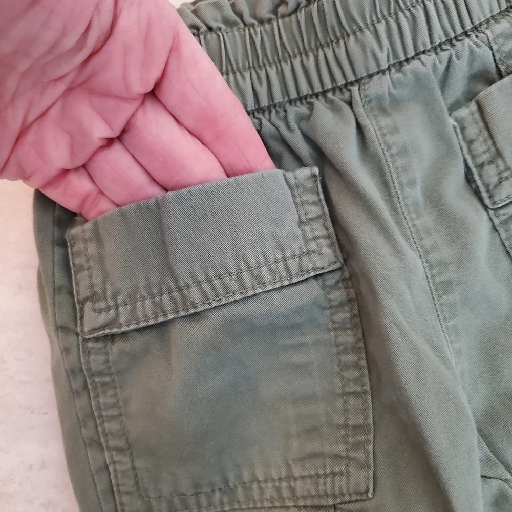 GAP Cargo Joggers Toddler 12-18 mo Desert Cactus Pull on‎ Pockets